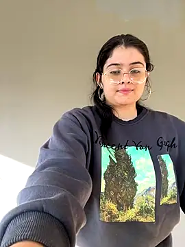 Stephania 18 online show from 09/09/25, 12:26