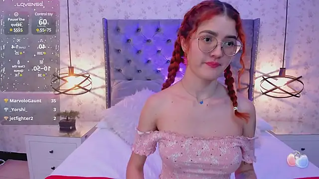 Snapshot of MiaWinx chatting on 01/28/25, 04:29 MiaWinx online show from 01/28/25, 04:29