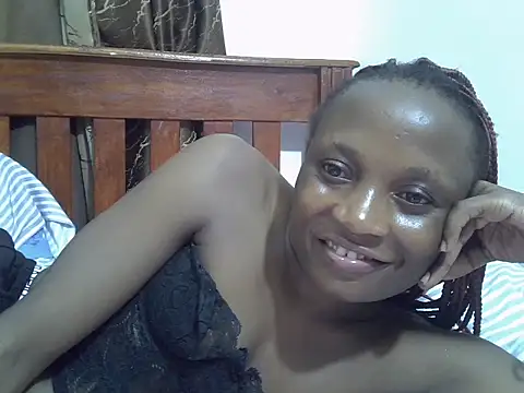Snapshot of SpicyPetite chatting on 04/02/26, 09:12 SpicyPetite online show from 04/02/26, 09:12