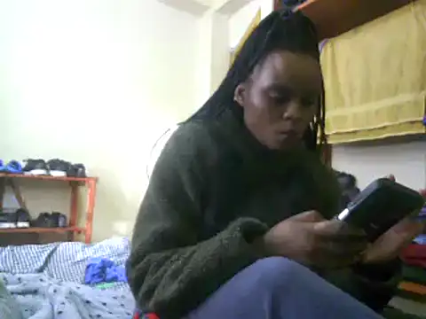 Snapshot of Baby_brown chatting on 03/18/25, 05:09 Baby brown online show from 03/18/25, 05:09