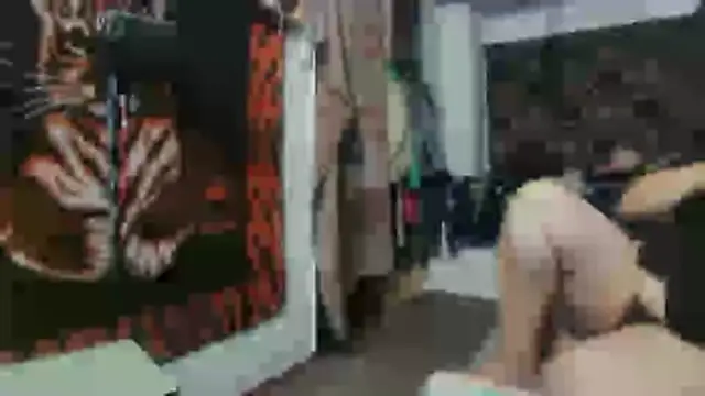 Snapshot of NataliiaRosa54 chatting on 06/15/26, 05:48 NataliiaRosa54 online show from 06/15/26, 05:48