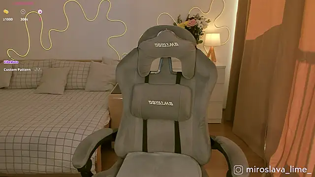 MiroslavaLime online show from 03/19/25, 05:41