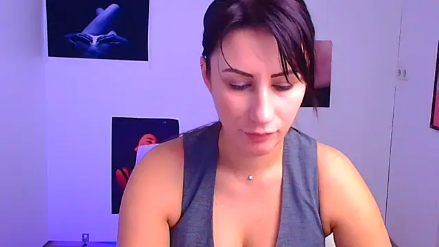 Loren Moa online show from 01/18/25, 11:11