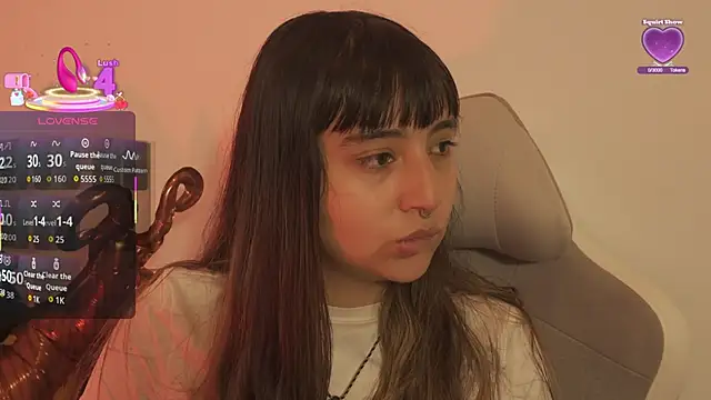 Snapshot of emitaa17228o chatting on 10/13/25, 08:09 emitaa17228o online show from 10/13/25, 08:09