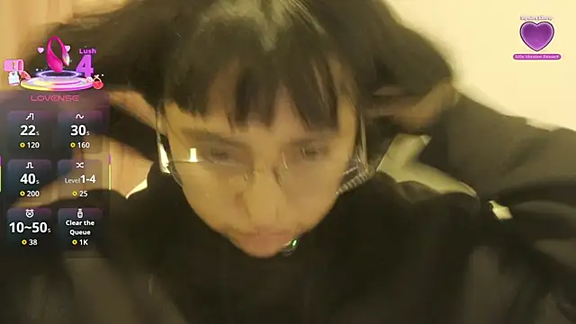 Snapshot of emitaa17228o chatting on 04/16/26, 03:07 emitaa17228o online show from 04/16/26, 03:07