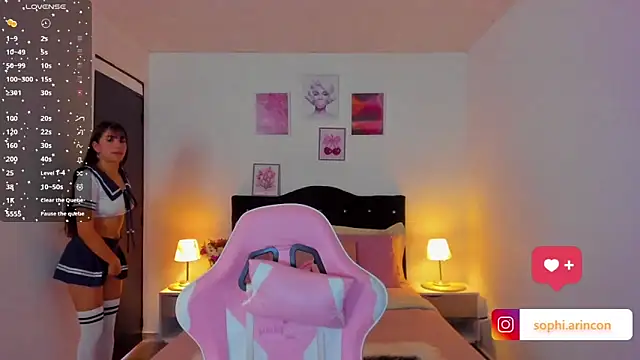 Snapshot of Sophia_rincon chatting on 03/13/26, 07:31 Sophia rincon online show from 03/13/26, 07:31