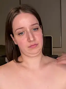 nerdynina online show from 02/24/25, 03:44