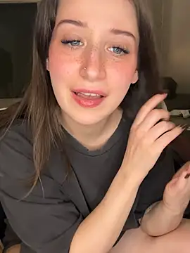 Snapshot of nerdynina chatting on 01/18/26, 01:31 nerdynina online show from 01/18/26, 01:31