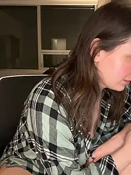 Snapshot of nerdynina chatting on 02/03/26, 01:37 nerdynina online show from 02/03/26, 01:37