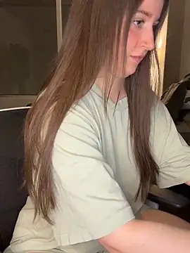 Snapshot of nerdynina chatting on 02/20/26, 01:13 nerdynina online show from 02/20/26, 01:13