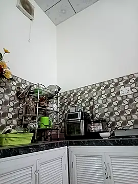    Erin    online show from 03/16/25, 03:28