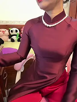    Erin    online show from 04/27/26, 01:58
