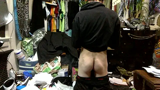 Snapshot of Robriguezxxx chatting on 12/19/25, 05:47 Robriguezxxx online show from 12/19/25, 05:47