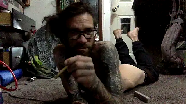 Snapshot of Robriguezxxx chatting on 04/10/26, 03:12 Robriguezxxx online show from 04/10/26, 03:12
