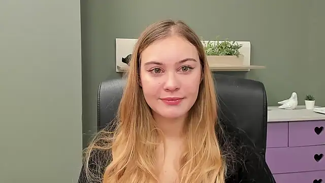 Snapshot of kitty_valeria chatting on 02/23/25, 07:55 kitty valeria online show from 02/23/25, 07:55