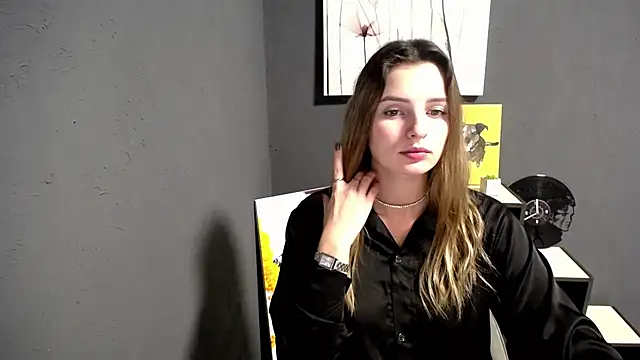 lady olivia  online show from 11/25/25, 03:23