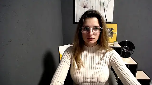 lady olivia  online show from 12/16/25, 05:07