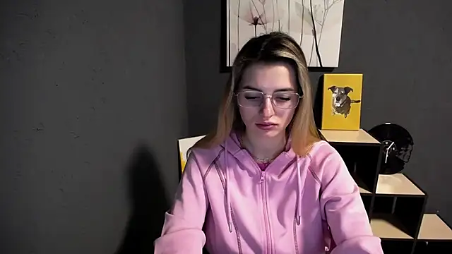 Snapshot of lady_olivia_ chatting on 04/10/26, 03:39 lady olivia online show from 04/10/26, 03:39
