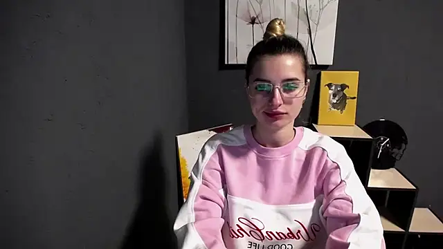 Snapshot of lady_olivia_ chatting on 04/11/26, 01:15 lady olivia online show from 04/11/26, 01:15
