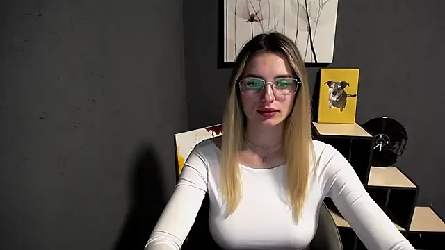 Snapshot of lady_olivia_ chatting on 05/09/26, 11:48 lady olivia online show from 05/09/26, 11:48
