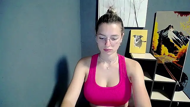 Snapshot of lady_olivia_ chatting on 06/23/26, 01:09 lady olivia online show from 06/23/26, 01:09