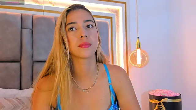 Snapshot of elianabrown chatting on 04/23/26, 12:34 elianabrown online show from 04/23/26, 12:34