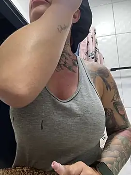 YasmimBrasil online show from 05/01/26, 06:18