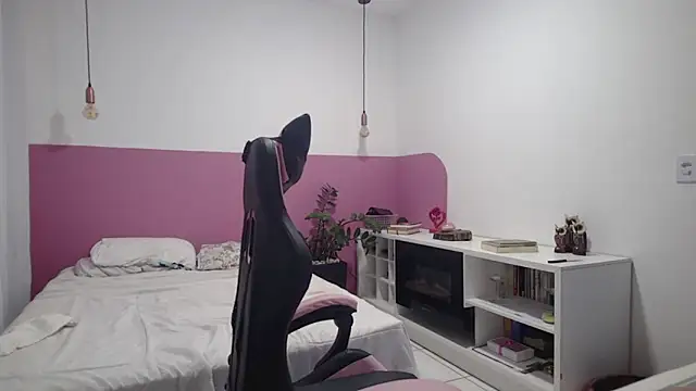 YasmimBrasil online show from 05/26/26, 05:36