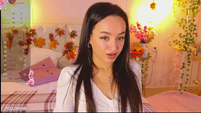 Lolly Neal online show from 11/03/25, 04:58