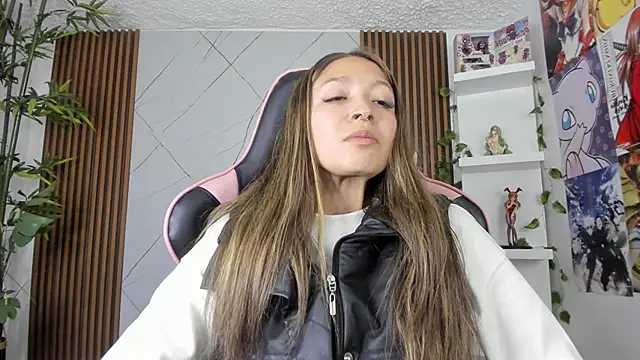 Victoria Adams14 online show from 02/14/25, 12:47