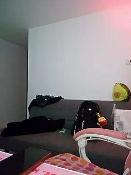 Snapshot of azumiichan chatting on 01/13/26, 12:16 azumiichan online show from 01/13/26, 12:16