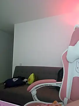 Snapshot of azumiichan chatting on 02/26/26, 01:04 azumiichan online show from 02/26/26, 01:04