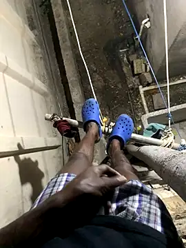 Snapshot of funpharoh1 chatting on 11/04/25, 02:32 funpharoh1 online show from 11/04/25, 02:32