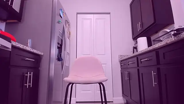 AngieDaniels1 online show from 11/12/25, 02:39