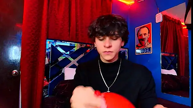 Snapshot of Luke_Howland chatting on 01/06/26, 02:04 Luke Howland online show from 01/06/26, 02:04