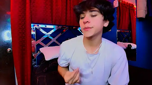 Snapshot of Luke_Howland chatting on 01/17/26, 02:05 Luke Howland online show from 01/17/26, 02:05