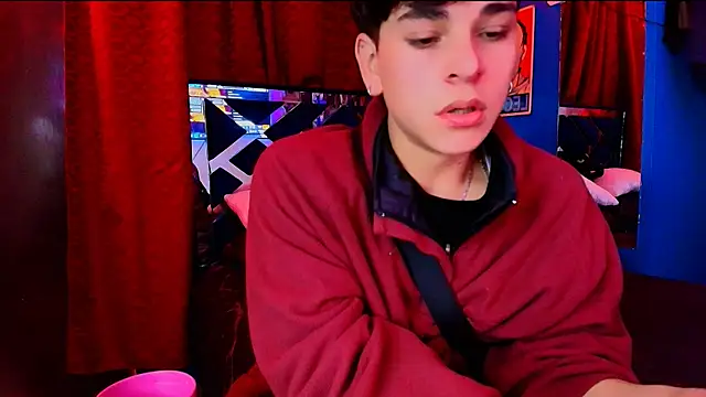 Snapshot of Luke_Howland chatting on 02/26/26, 04:00 Luke Howland online show from 02/26/26, 04:00