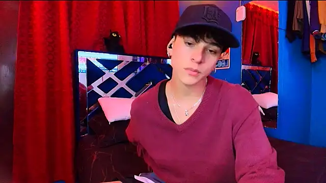 Snapshot of Luke_Howland chatting on 03/07/26, 04:42 Luke Howland online show from 03/07/26, 04:42