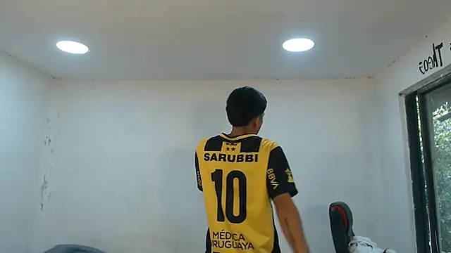 danielitopapuu online show from 11/04/25, 02:38