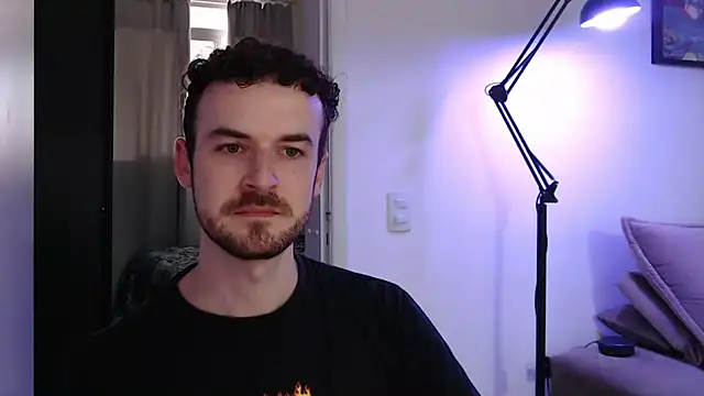 Snapshot of sexxxsutra chatting on 03/17/25, 08:09 sexxxsutra online show from 03/17/25, 08:09