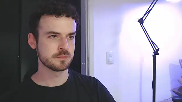 Snapshot of sexxxsutra chatting on 03/17/25, 11:11 sexxxsutra online show from 03/17/25, 11:11