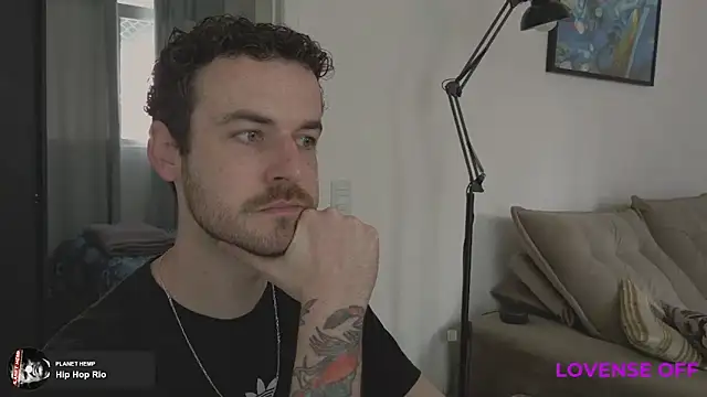 Snapshot of sexxxsutra chatting on 09/08/25, 02:16 sexxxsutra online show from 09/08/25, 02:16