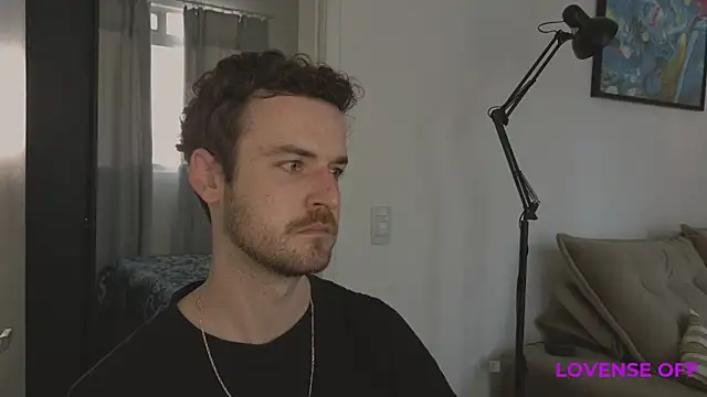 Snapshot of sexxxsutra chatting on 09/10/25, 01:33 sexxxsutra online show from 09/10/25, 01:33