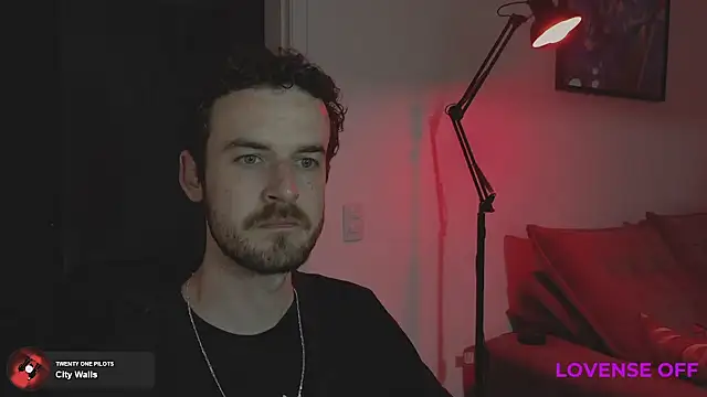 Snapshot of sexxxsutra chatting on 09/18/25, 10:34 sexxxsutra online show from 09/18/25, 10:34