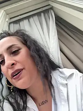 CarolaDrago online show from 02/21/25, 04:26