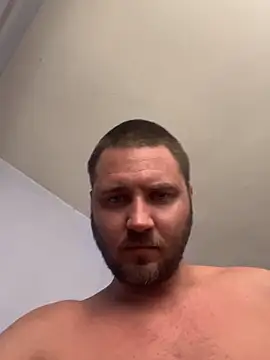 Snapshot of Brando2585 chatting on 01/17/26, 12:59 Brando2585 online show from 01/17/26, 12:59