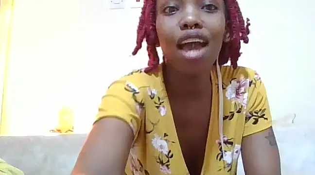 Snapshot of sexxygoldy chatting on 02/14/25, 05:09 sexxygoldy online show from 02/14/25, 05:09