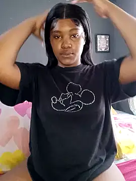 charmainexxx online show from 12/16/24, 09:35