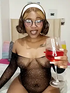 charmainexxx online show from 12/03/25, 10:41