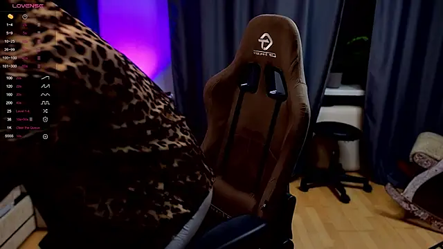 pleasure8869 online show from 12/17/25, 04:29